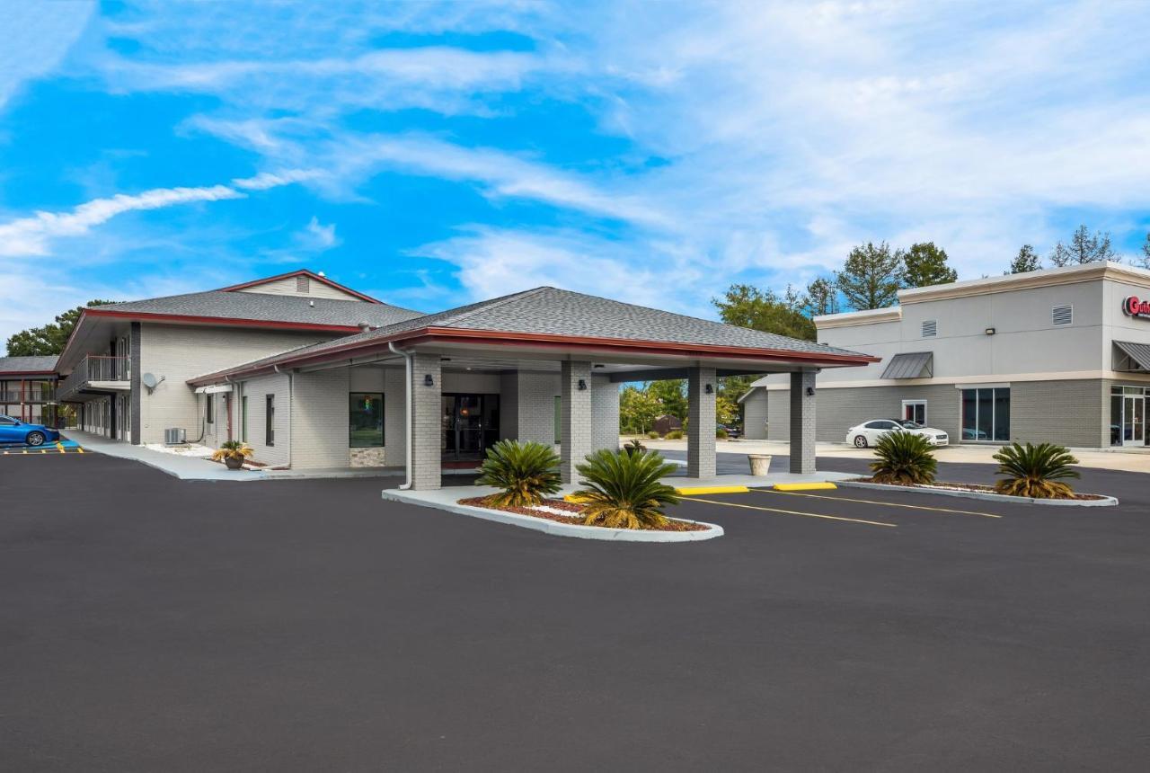 Red Roof Inn & Suites Thomasville Extérieur photo