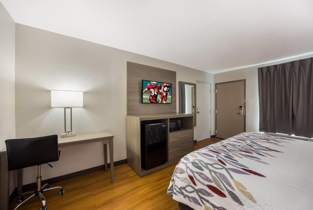 Red Roof Inn & Suites Thomasville Extérieur photo