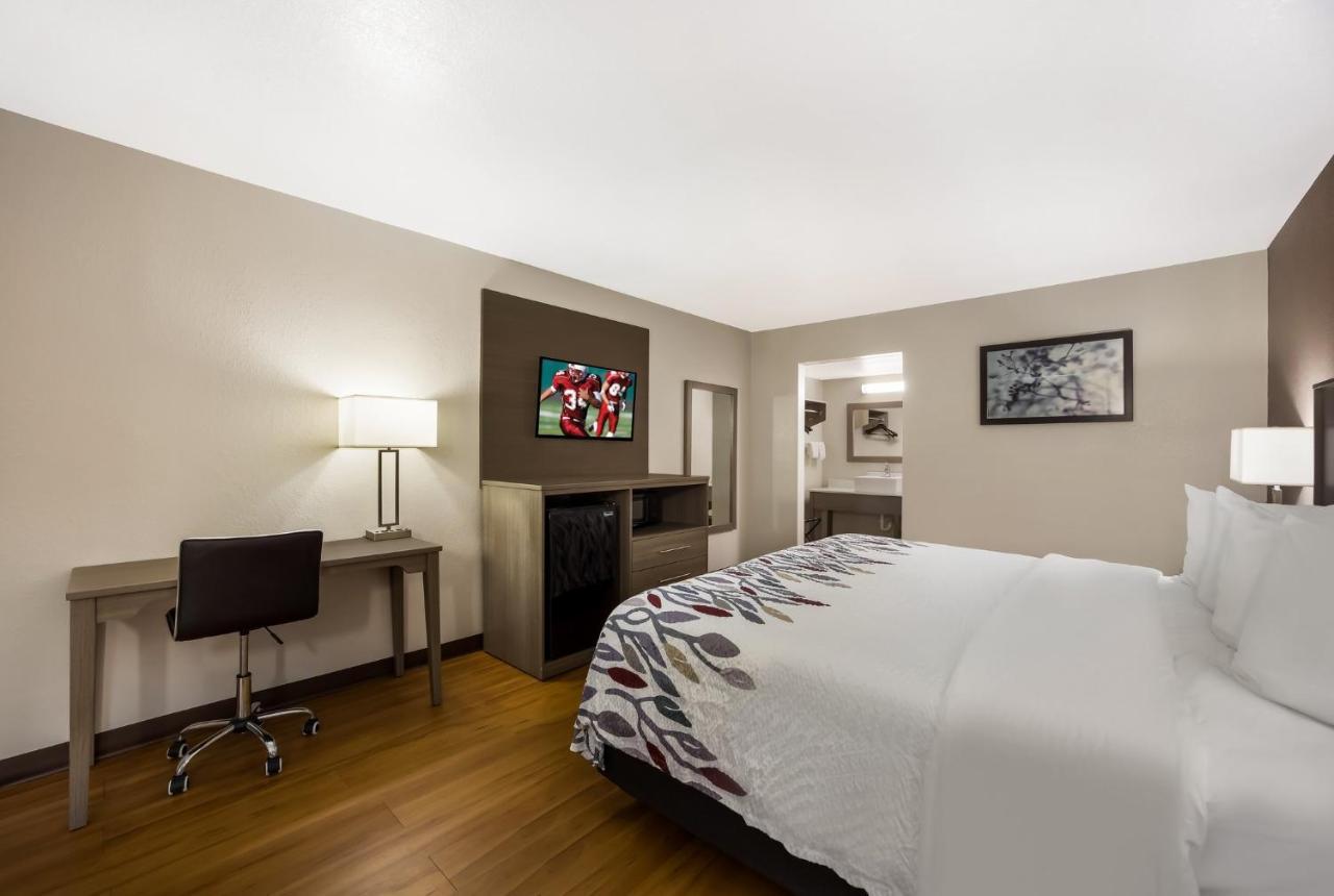Red Roof Inn & Suites Thomasville Extérieur photo