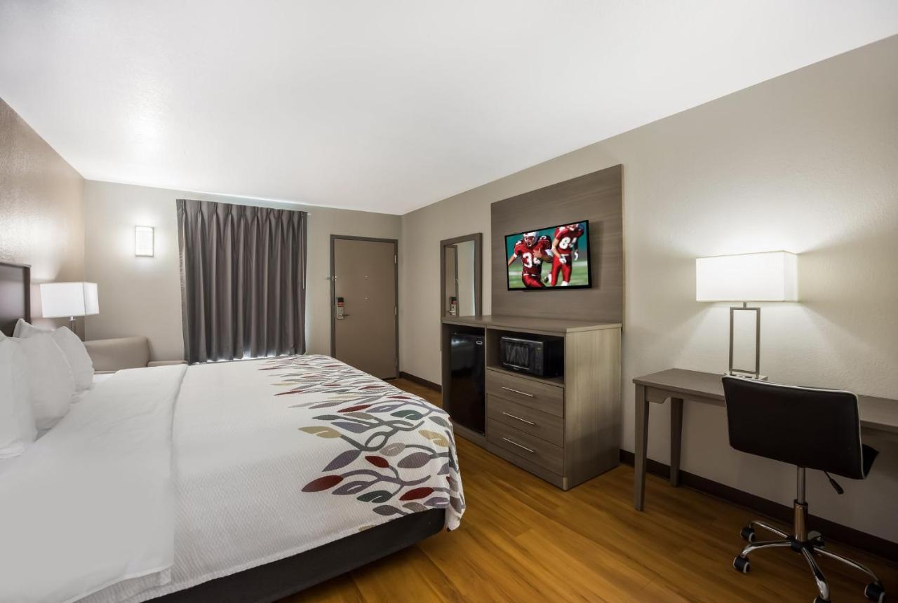 Red Roof Inn & Suites Thomasville Extérieur photo
