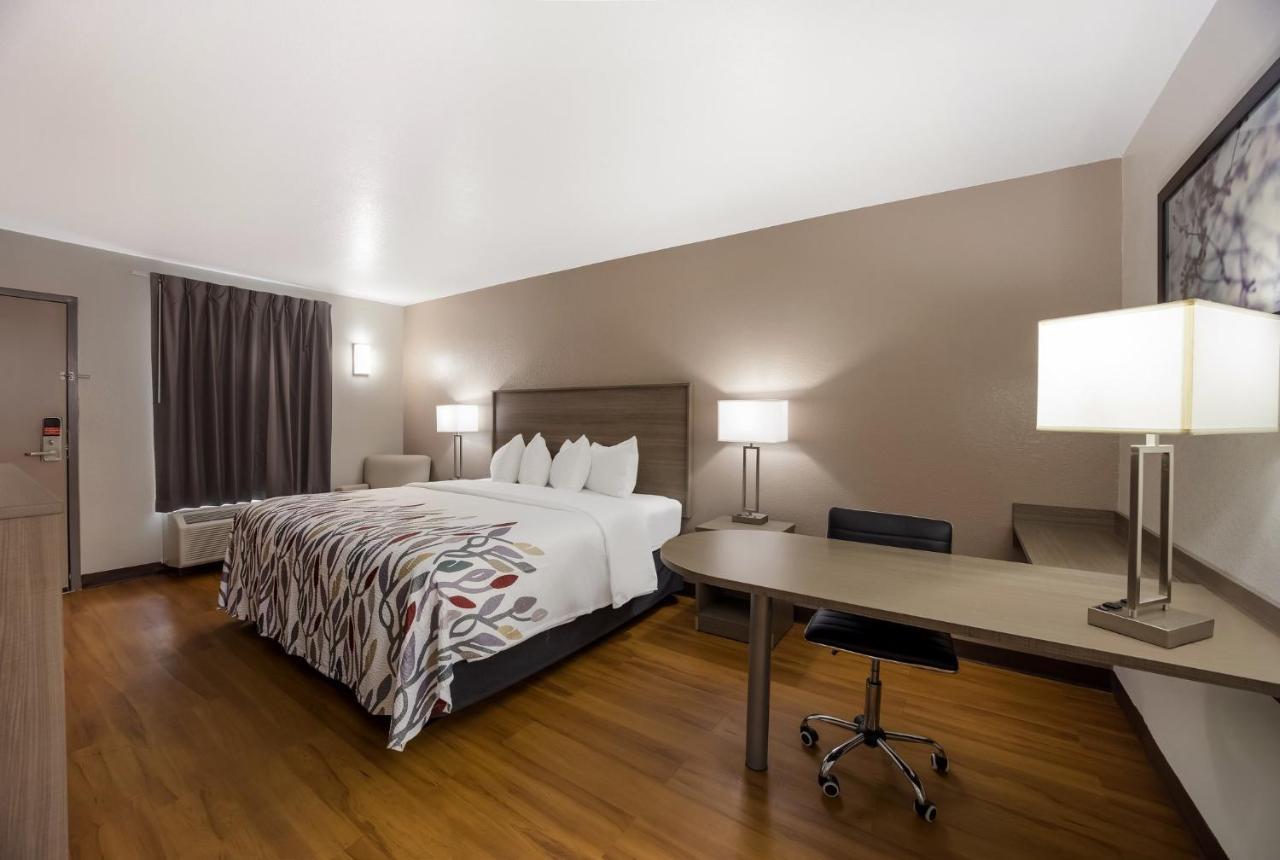 Red Roof Inn & Suites Thomasville Extérieur photo