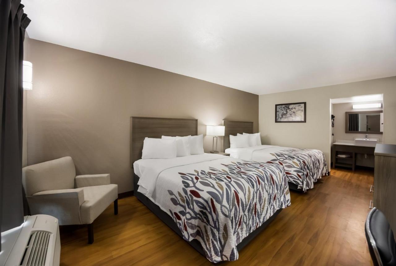 Red Roof Inn & Suites Thomasville Extérieur photo