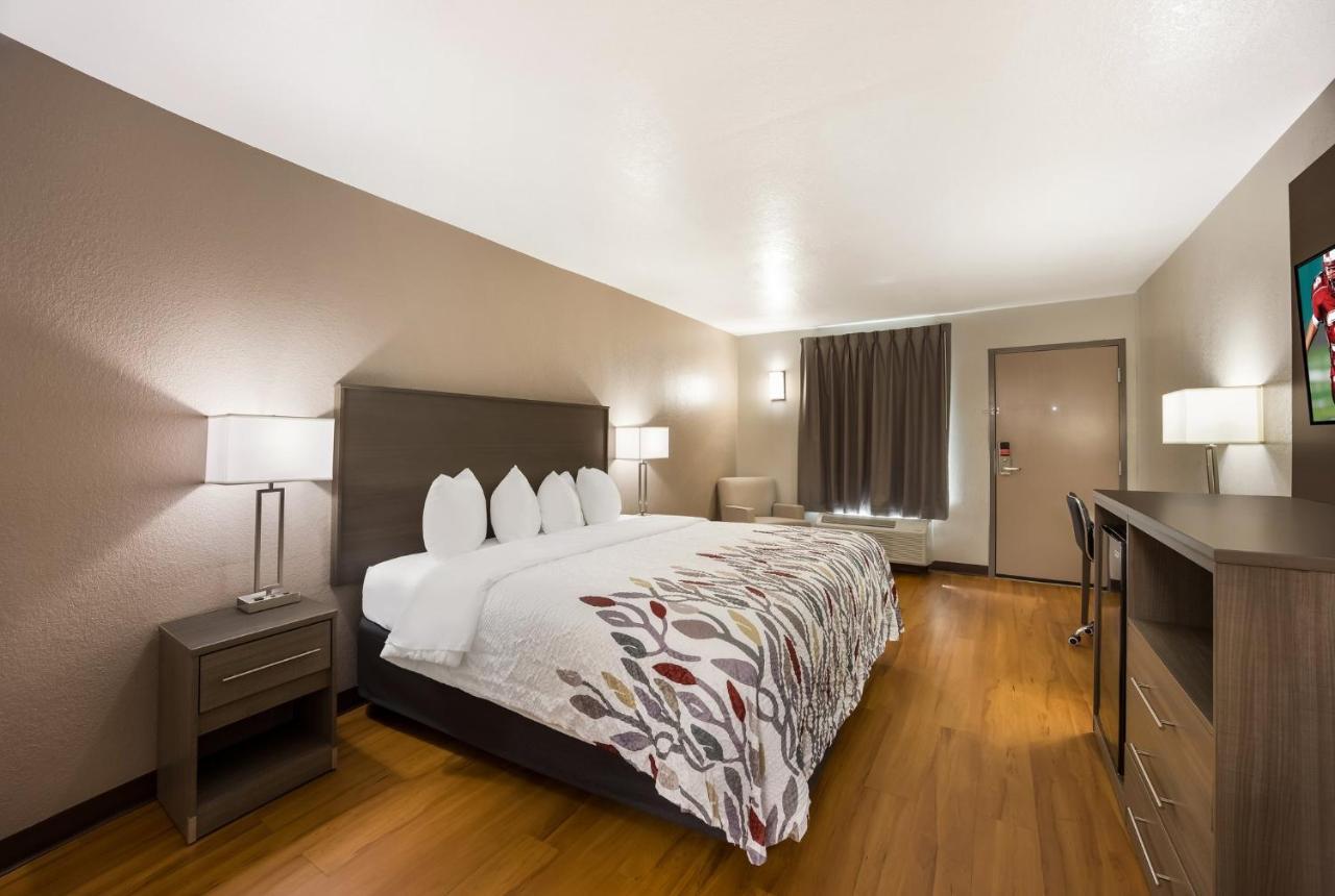Red Roof Inn & Suites Thomasville Extérieur photo